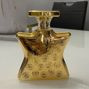 Bond No.9 New York
Signature Bond No.9 Eau de Parfum, 3.4 oz.